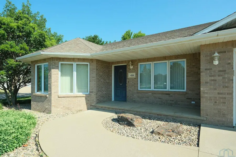 426 14th Street SE, Sioux Center, IA 51250 - #3