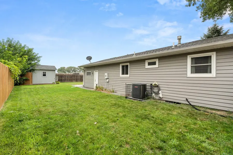 602 Jefferson, Vermillion, SD 57059 - #2