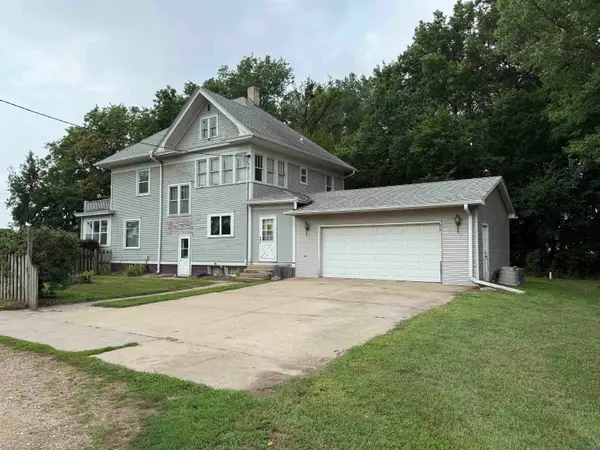 1103 Hwy 50, Vermillion, SD 57069