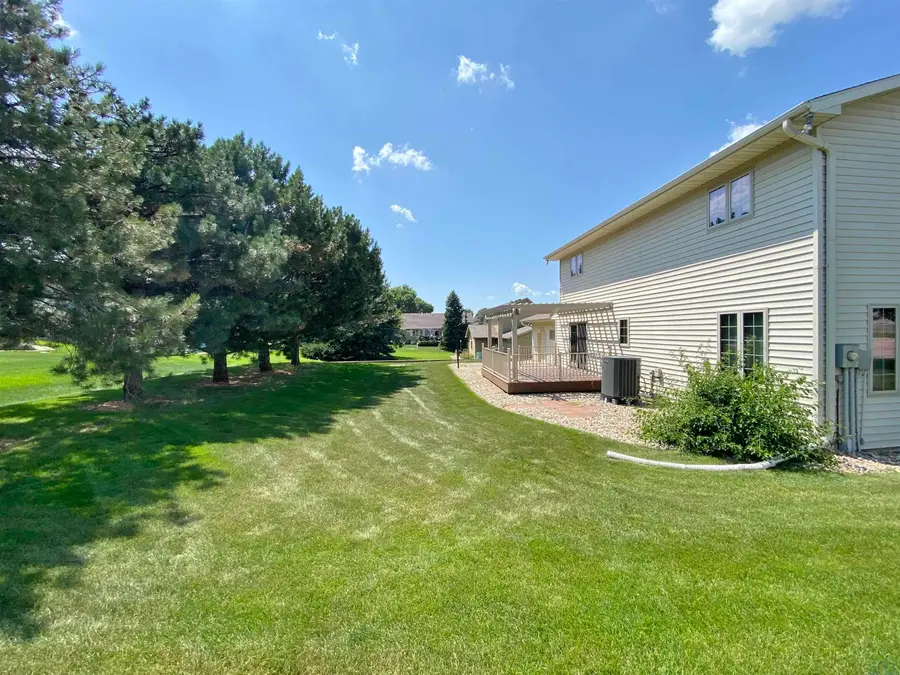 432 16th St SE, America, IA 51031 - #3