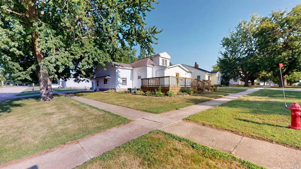 401 Peterson St, Alta, IA 51002 - #1