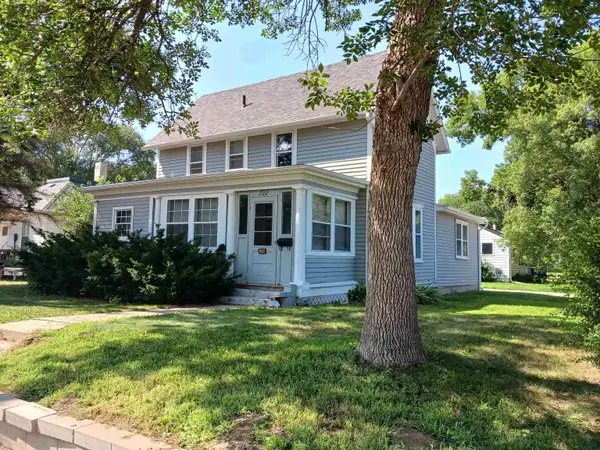 722 E MAIN, Vermillion, SD 57069