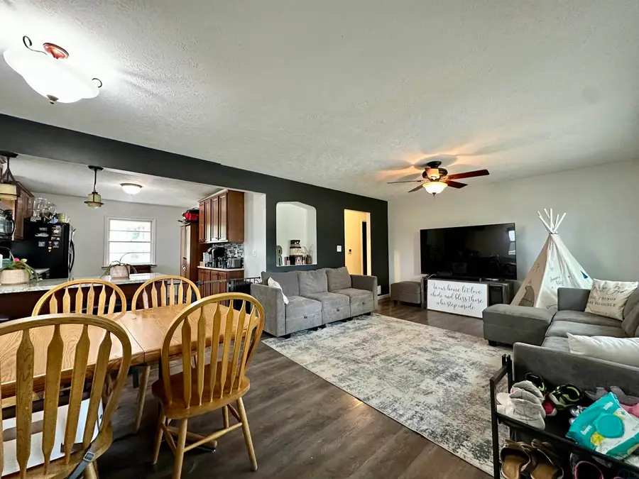 3324 COURT ST, Sioux City, IA 51104 - #2