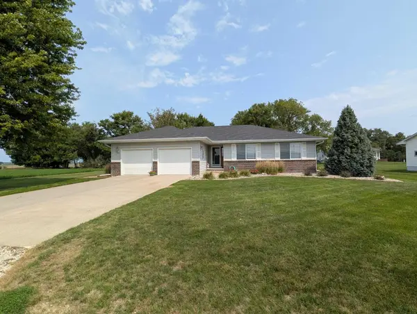 706 W 2nd Street, Wakefield, NE 68784