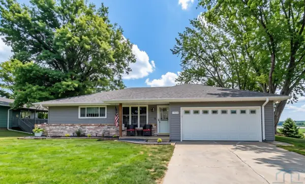 1504 Galaxie Drive, Hinton, IA 51024