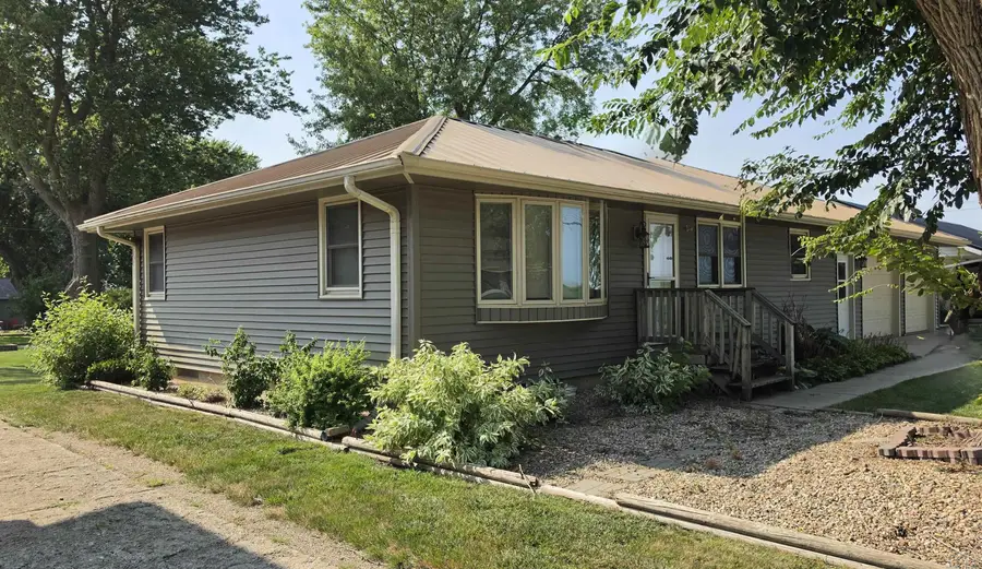 809 O'Brien St, Sanborn, IA 51248 - #3