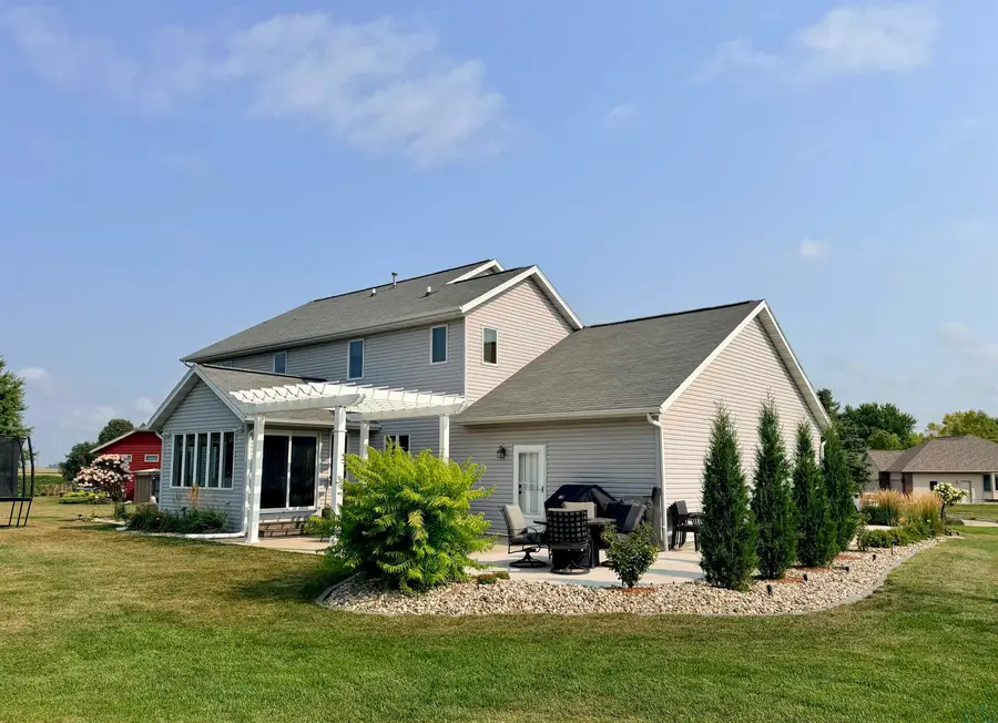 804 Prairie LN, Storm Lake, IA 50588 - #2