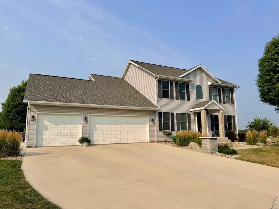 804 Prairie LN, Storm Lake, IA 50588 - #3