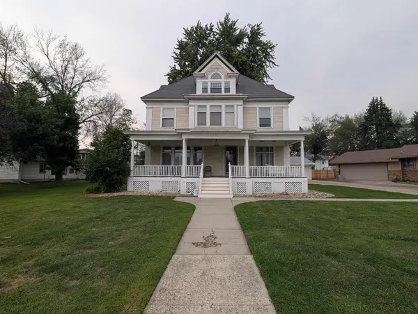 628 6th Ave, Sheldon, IA 51201