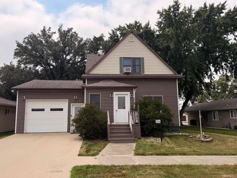 204 Fir St, Hospers, IA 51238 - #2