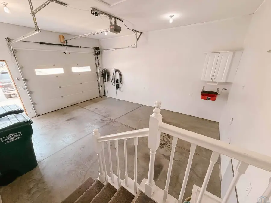 204 Fir St, Hospers, IA 51238 - #3