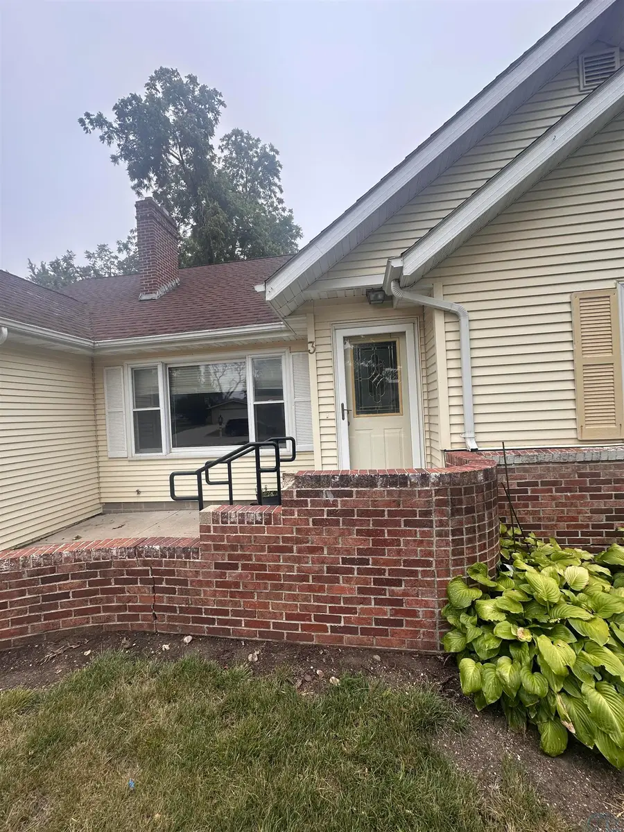 3 VISTA DR, Storm Lake, IA 50588 - #2