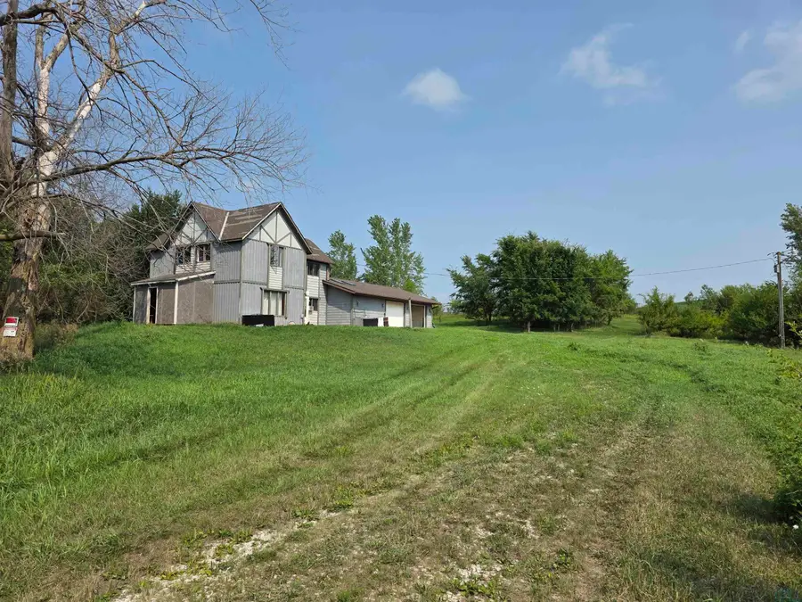 4189 250th St, Danbury, IA 51019 - #2