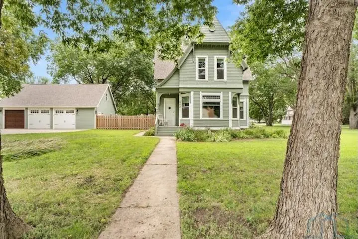400 Kingsbury, Gayville, SD 57031 - #2