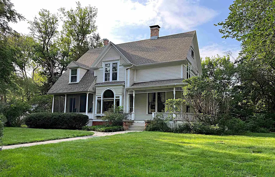 404 Cottage Ave., Vermillion, SD 57069 - #3