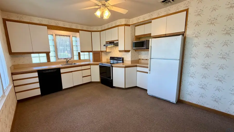 409 W 7TH ST, Alta, IA 51002 - #2