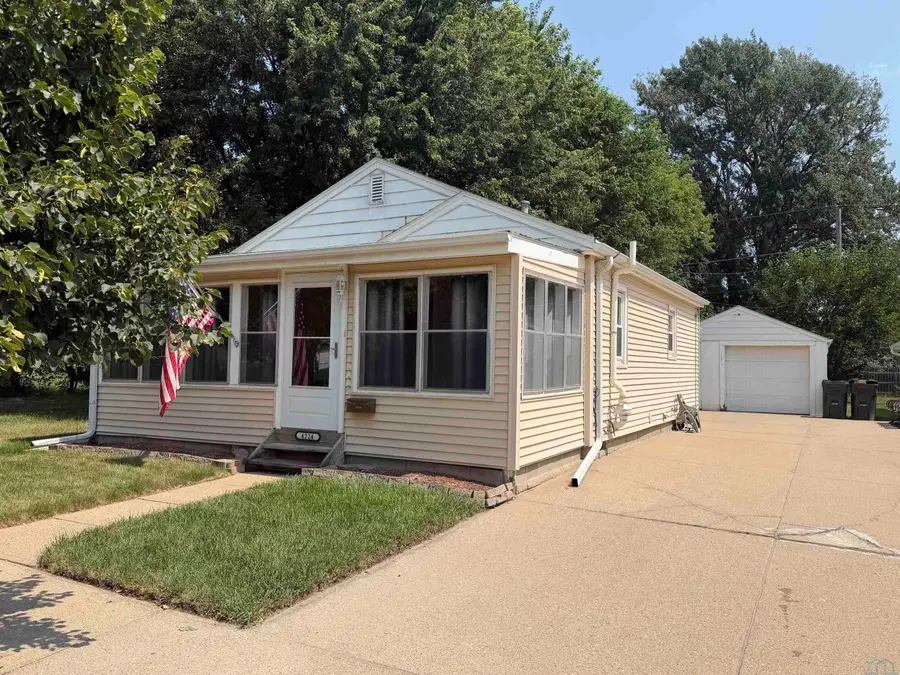4224 Harrison st, Sioux City, IA 51108 - #2