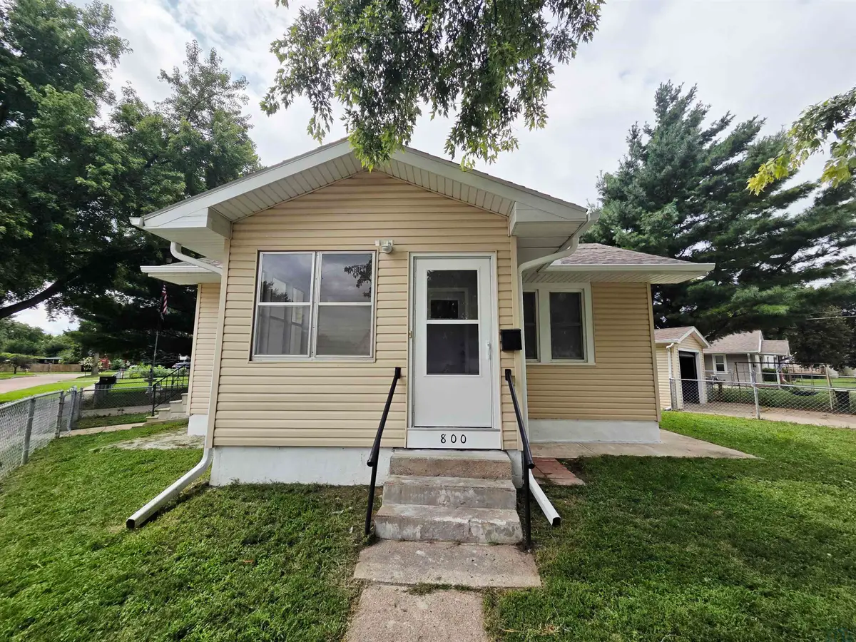 800 Paul Ave., Sioux City, IA 51109 - #1