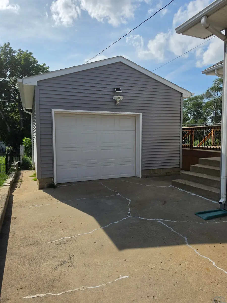 505 S Rustin Street, Sioux City, IA 51106 - #3