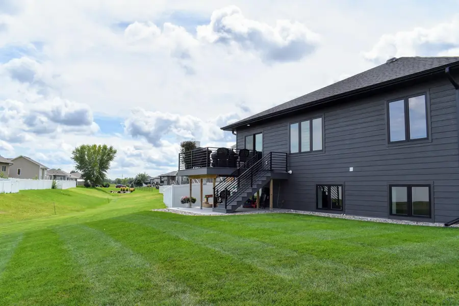 188 N Canterbury, North Sioux City, SD 57049 - #3