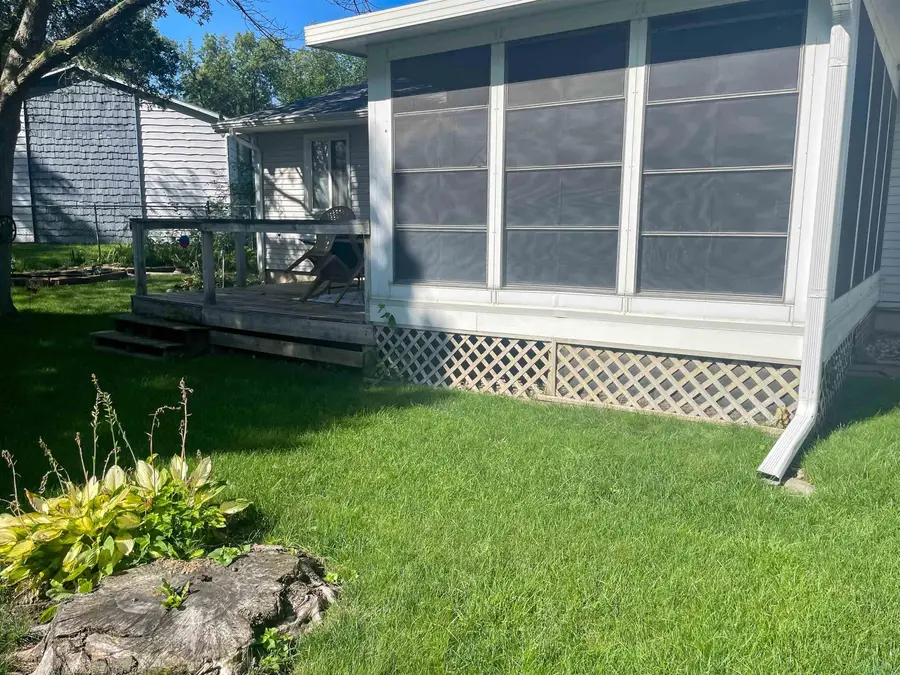 2204 F Street, South Sioux City, NE 68776 - #3