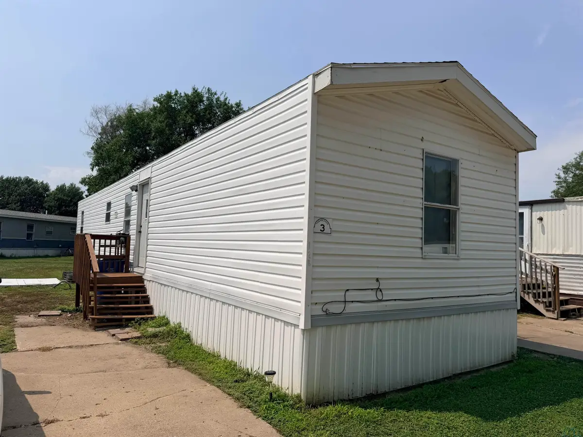 911 E Duke St. #3, Vermillion, SD 57069 - #1
