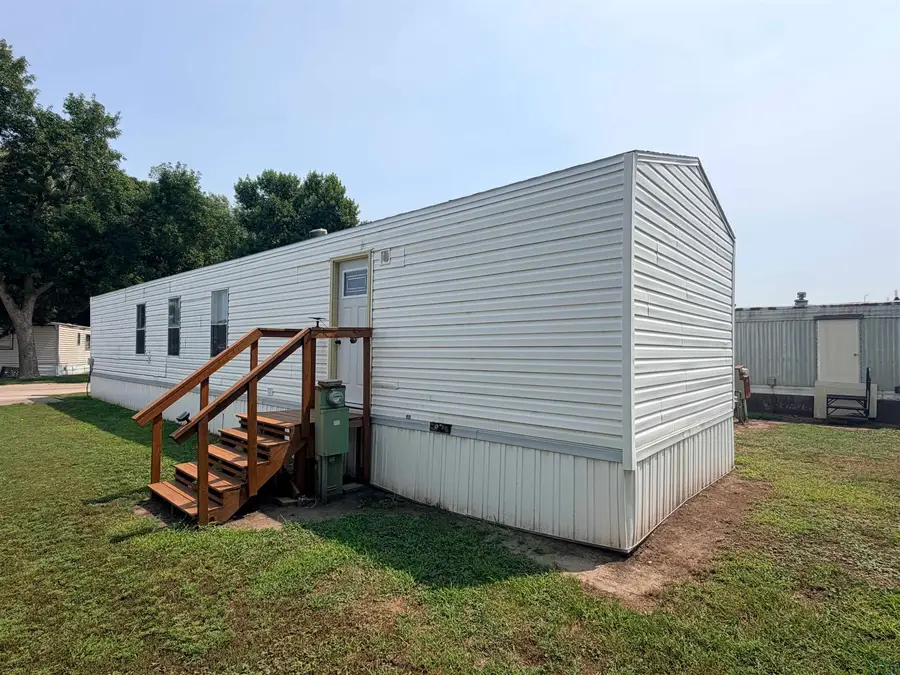 911 E Duke St. #3, Vermillion, SD 57069 - #3