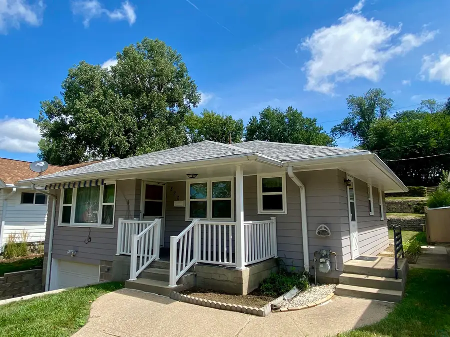 820 S NEWTON ST, Sioux City, IA 51106 - #2