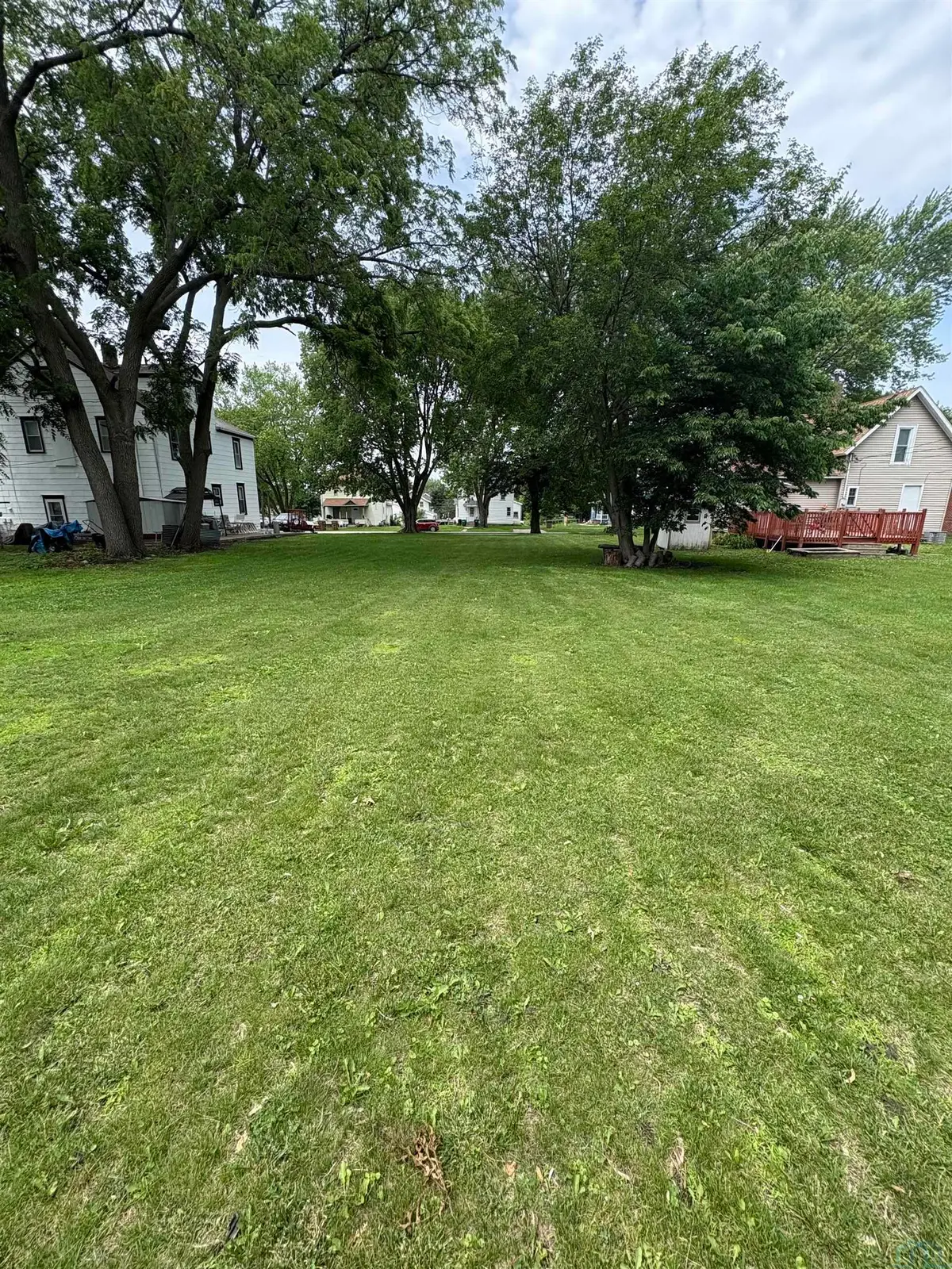 305 ONTARIO ST, Storm Lake, IA 50588 - #1