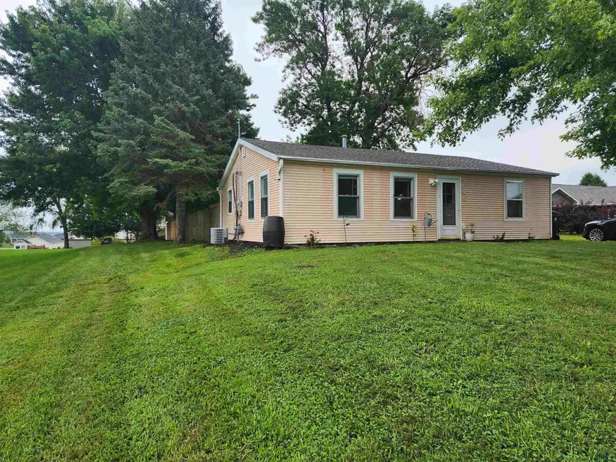 4606 Old Lakeport Rd, Sioux City, IA 51106 - #2