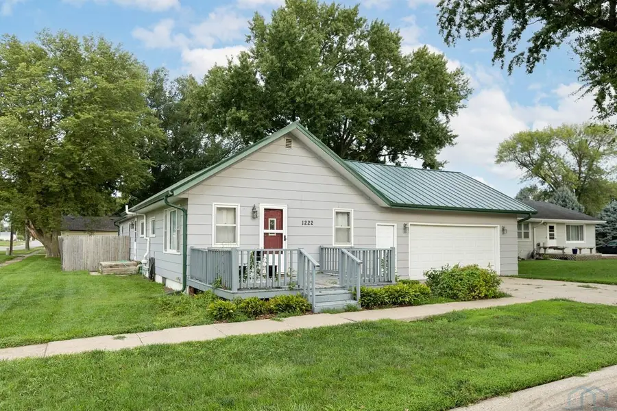 1222 5th Street, Onawa, IA 51040 - #3