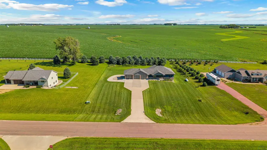 1862 135TH ST, Larchwood, IA 51241 - #3