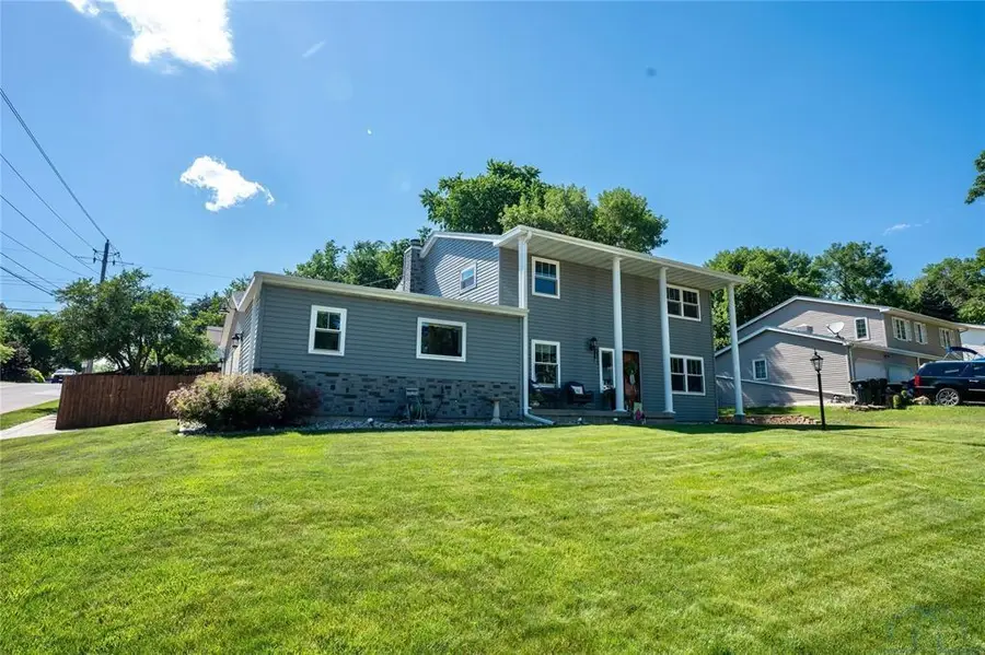 3601 PAWNEE PL, Sioux City, IA 51104 - #2
