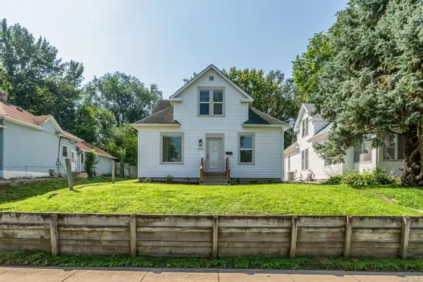 1512 W 6th Pl., Sioux City, IA 51103