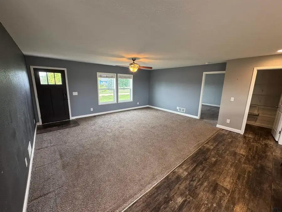 240 Purdue St., Vermillion, SD 57069 - #2