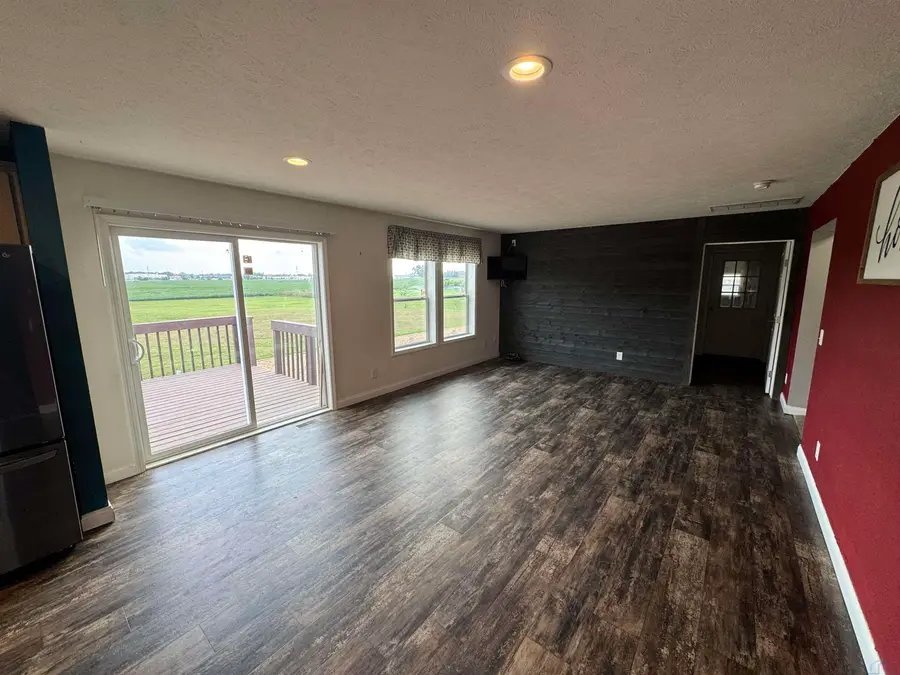 240 Purdue St., Vermillion, SD 57069 - #3