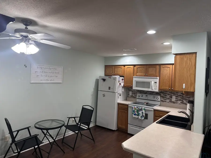 1120 Meadow View Court #1, Sioux City, IA 51106 - #2