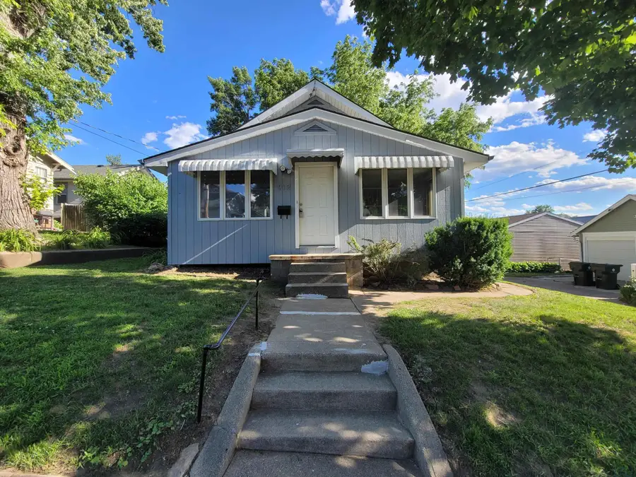 912 26TH ST, Sioux City, IA 51104 - #2