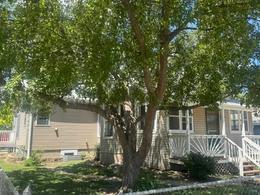 1121 River Drive, Sioux City, IA 51109 - #2