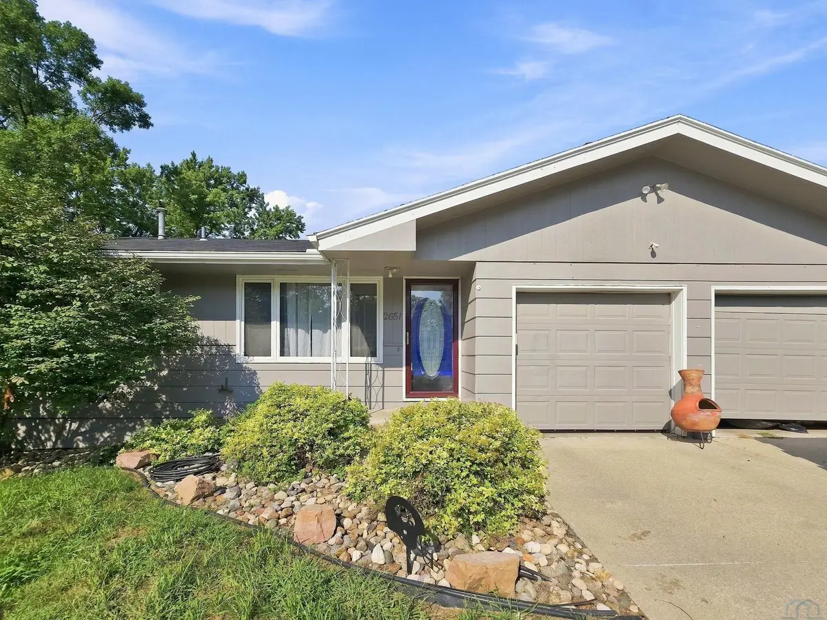 2651 S Lyons, Sioux City, IA 51106 - #1