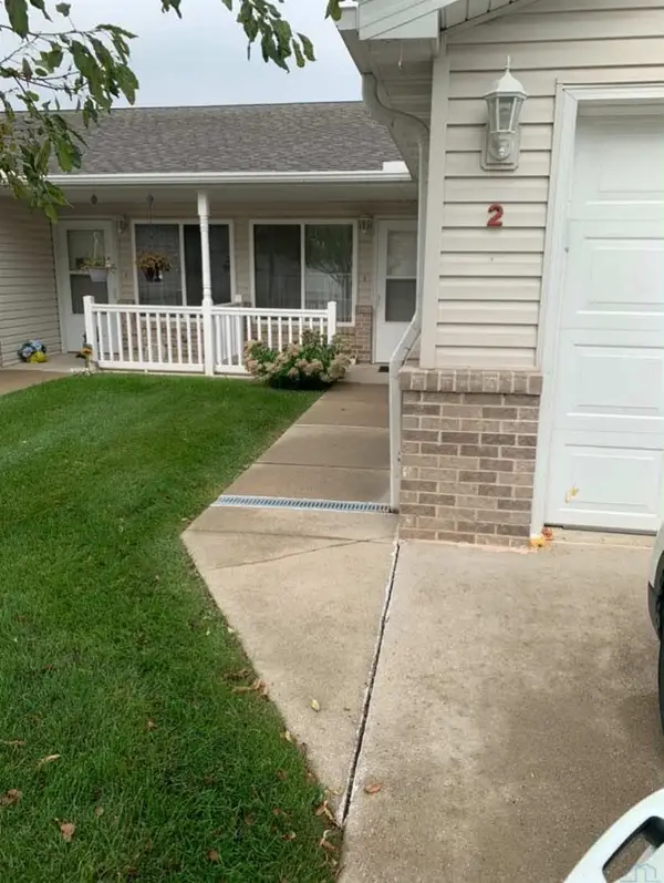 1100 Meadow View #2, Sioux City, IA 51106