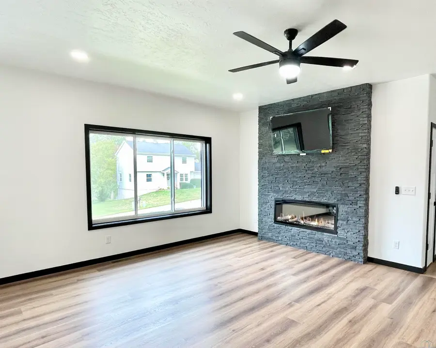 4720 Tyler st, Sioux City, IA 51108 - #3