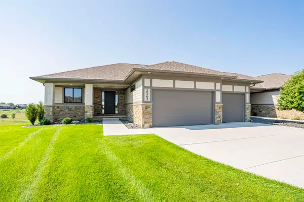 2563 Insignia, Sioux City, IA 51106