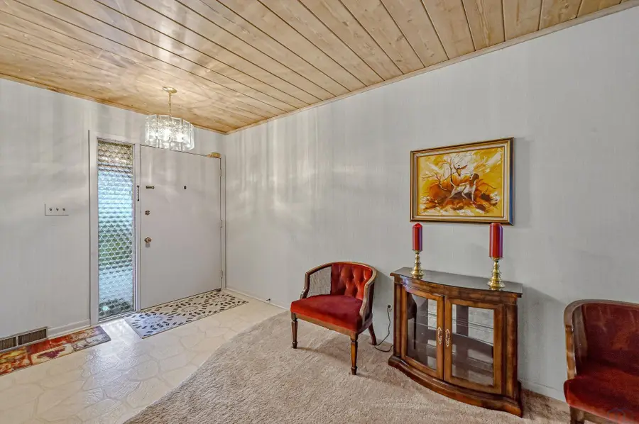4020 Hiawatha W, Sioux City, IA 51104 - #2