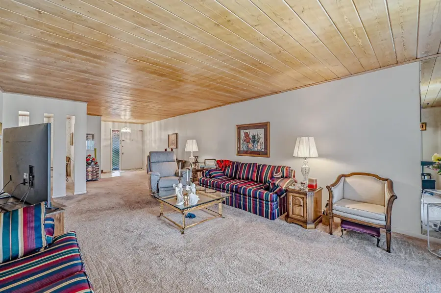 4020 Hiawatha W, Sioux City, IA 51104 - #3