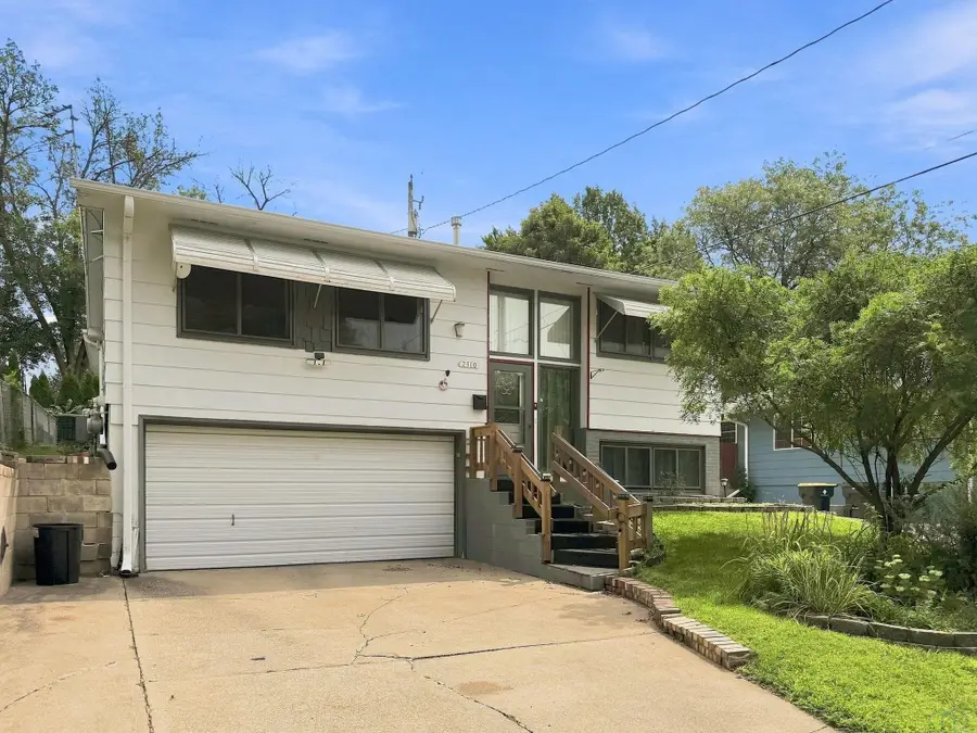 2310 S Cornelia, Sioux City, IA 51106 - #2