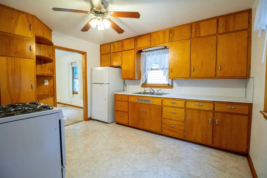 405 1st Ave SW, Pocahontas, IA 50574 - #2