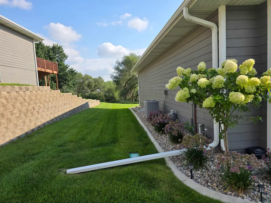 4228 Fremar Drive, Sioux City, IA 51104 - #2