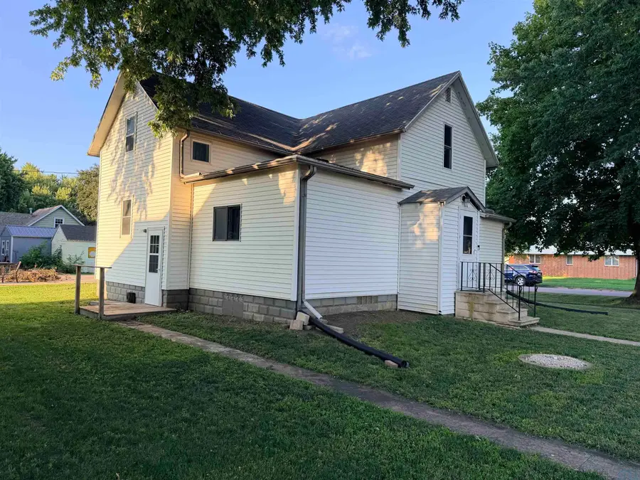 110 N HAMILTON AVE, Cleghorn, IA 51014 - #2