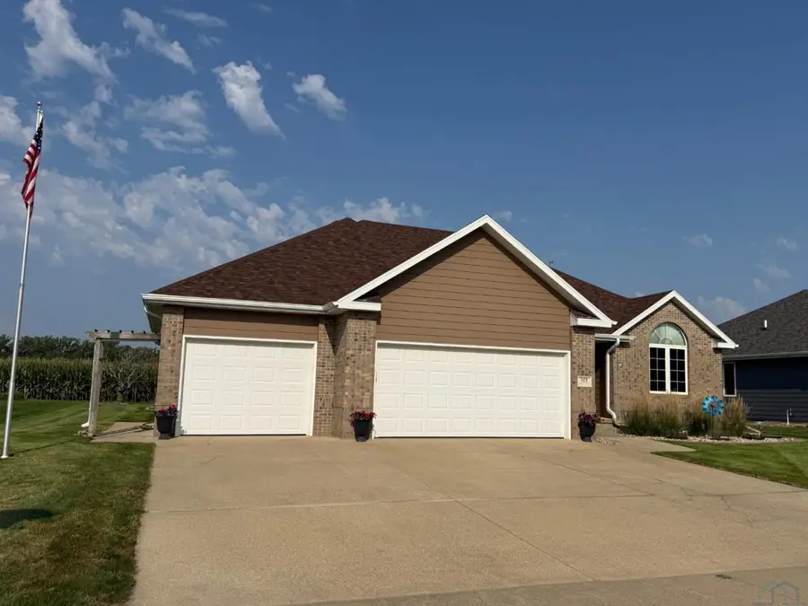 503 BAYWOOD CT, Sergeant Bluff, IA 51054 - #3